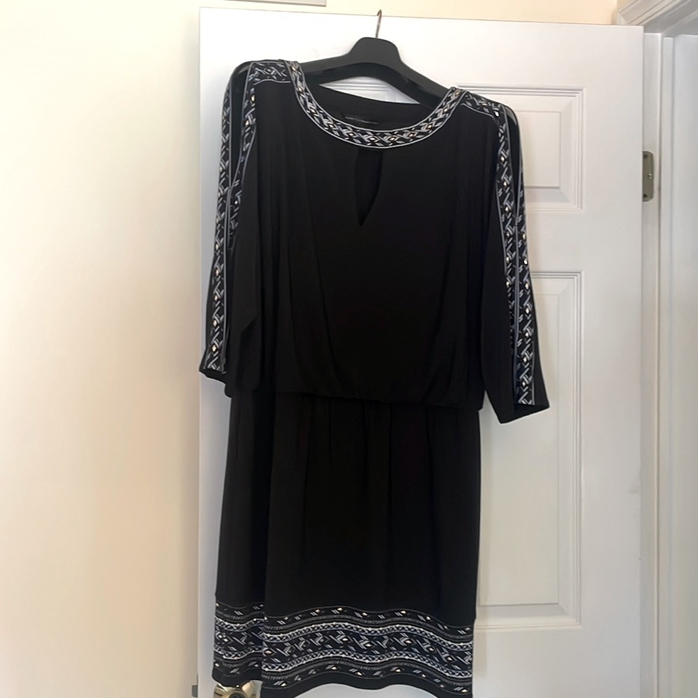 Jersey dress with a beautiful blue white and silver stud design